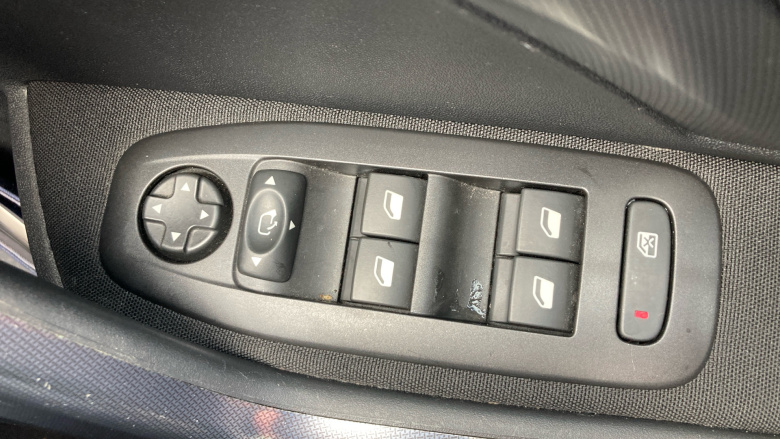 Peugeot 2008 1.2 PureTech Allure Premium 5dr [Start Stop] Petrol Estate